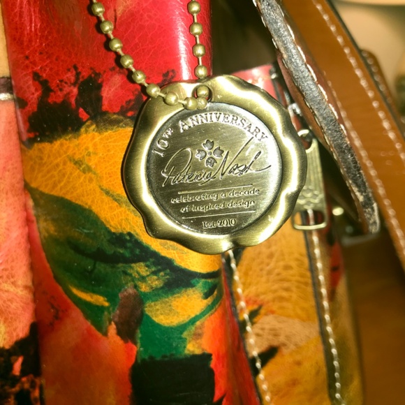 Patricia Nash 10th Anniversary Leandra leather crossbody bag - Picture 8 of 16